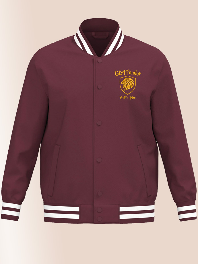 Veste teddy Gryffondor rouge cerise avec broderie Écusson Classique personnalisée et prénom intégré.