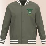 Veste teddy serpentard vert kaki avec écusson vert blanc brodé et prénom personnalisé.